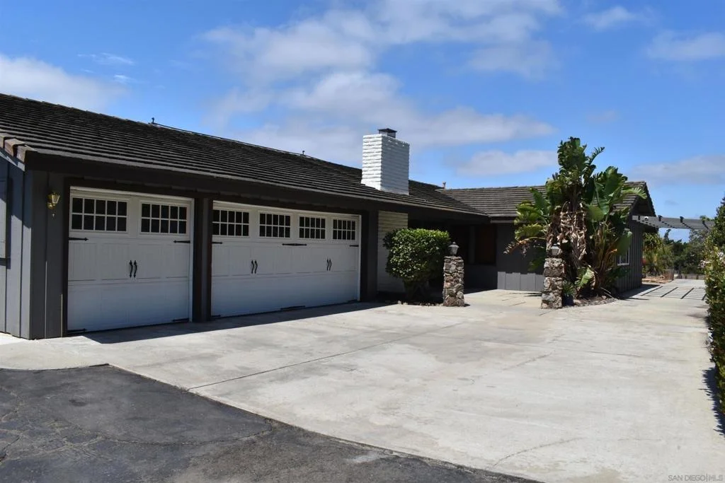 Photo of 1549 Sleeping Indian Rd