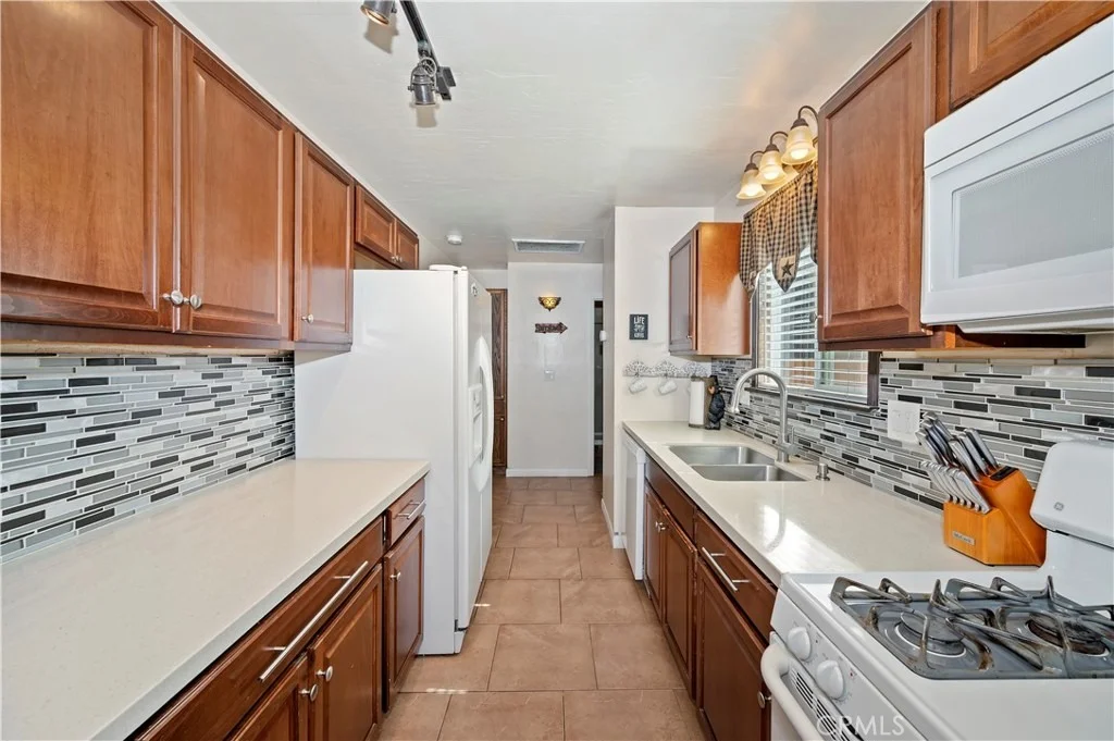 Photo of 619 Elysian