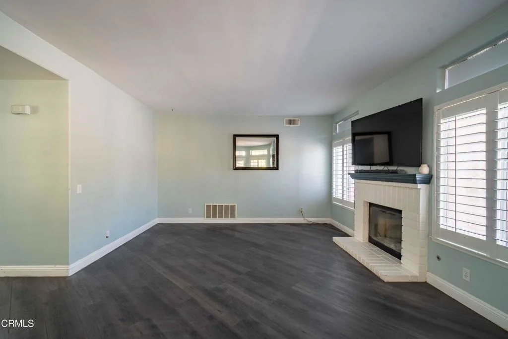 Photo of 984 Meadowlark Drive