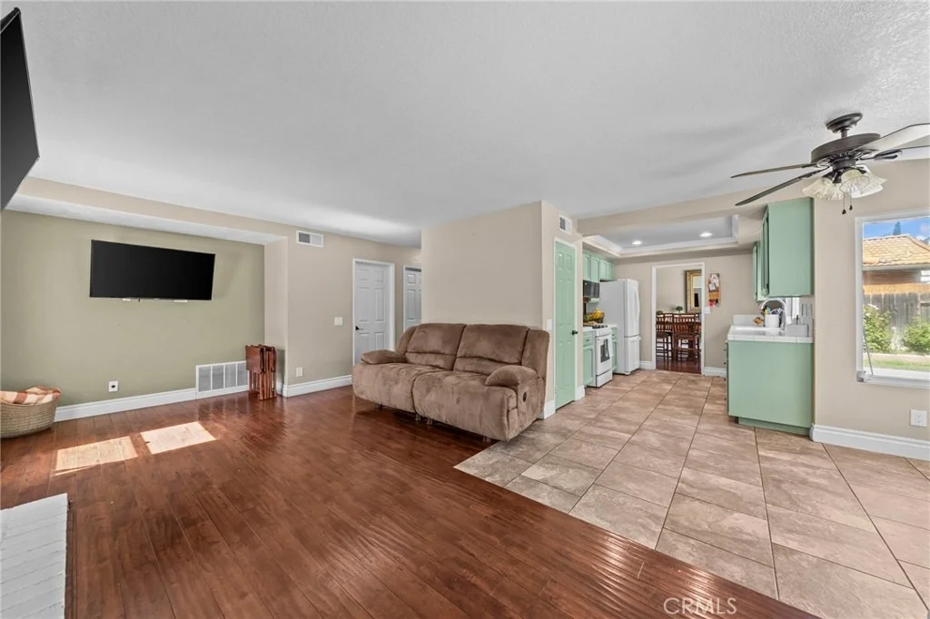 Photo of 41860 Skywood