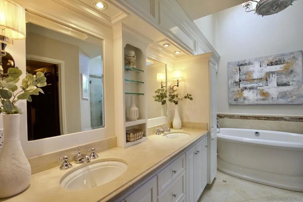 Photo of 45946 Clubhouse Dr.