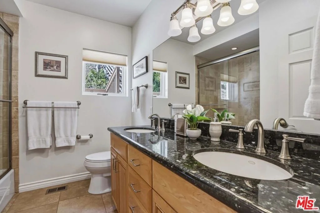 Photo of 2965 Seabreeze Drive