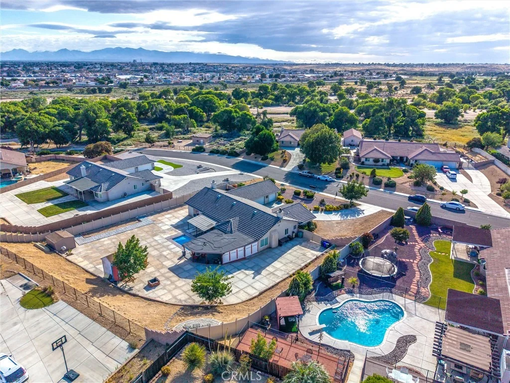 Photo of 13997 Riverside