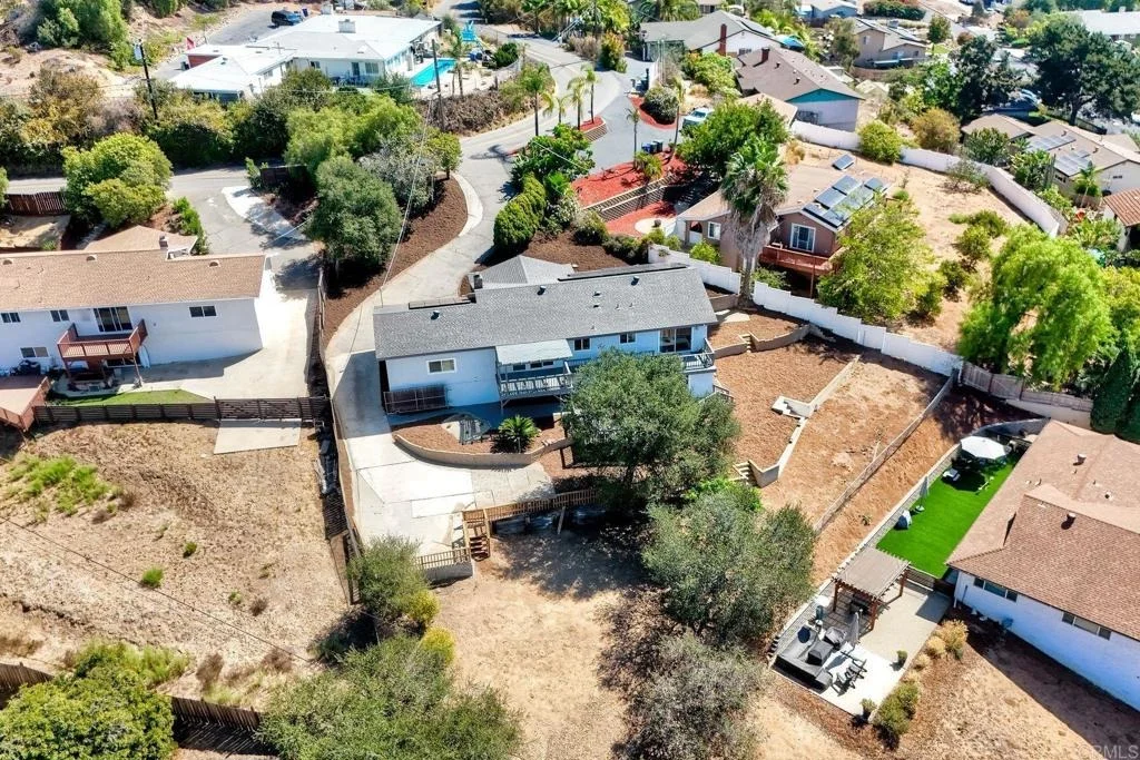 Photo of 2449 Primrose Ave