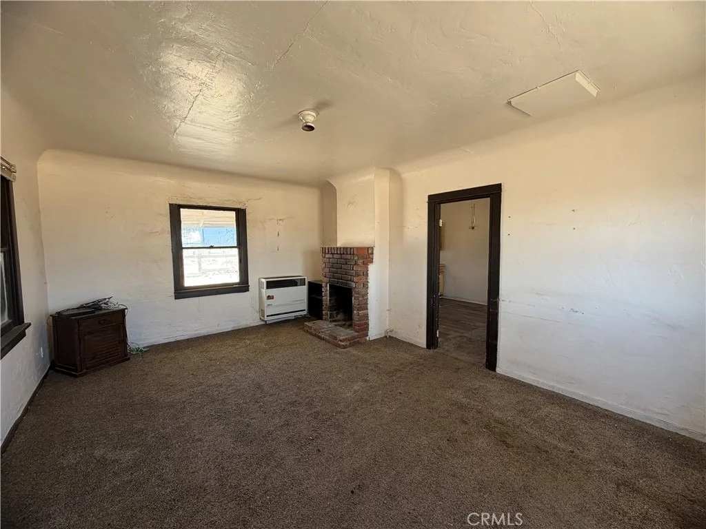 Photo of 567 W Yermo