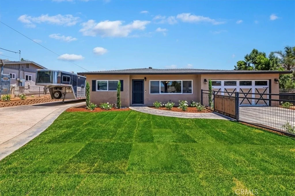 Photo of 3243 Temescal