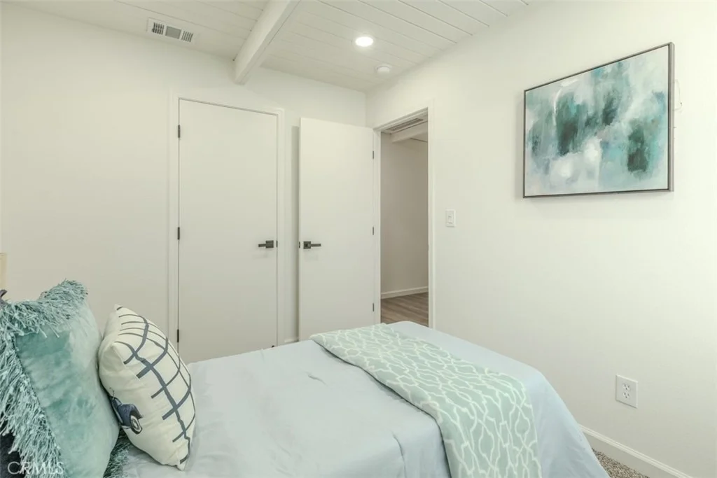 Photo of 2036 La Jolla