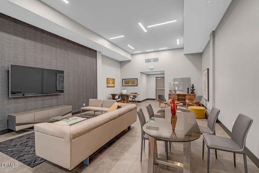 Photo of Unit 310 at 178 S Euclid Avenue