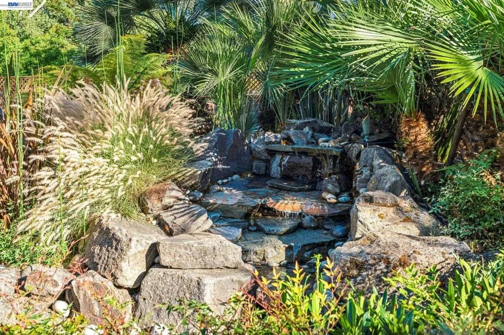 Photo of 1439 Vine Ln
