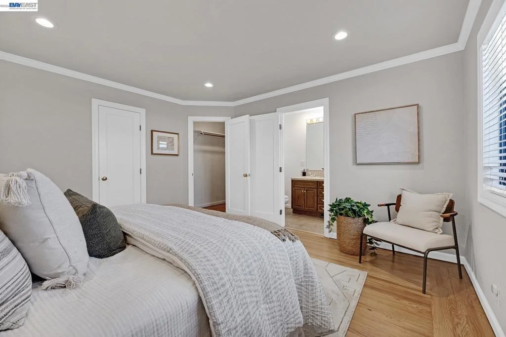Photo of 1803 Wayne Ave