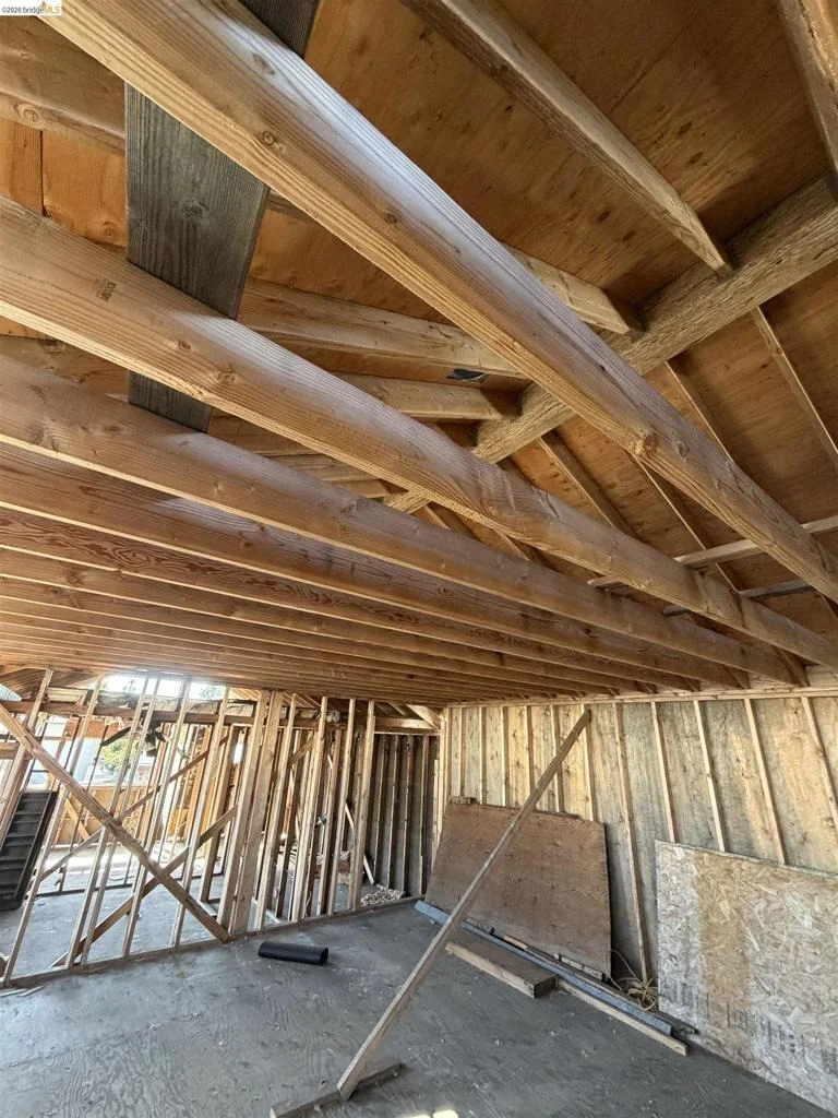 Photo of 2520 Clement Ave