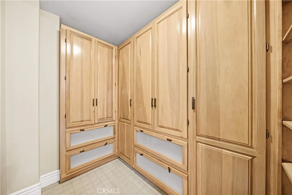 Photo of 325 N Terrace View