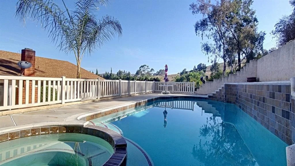 Photo of 10551 Cadwell Road