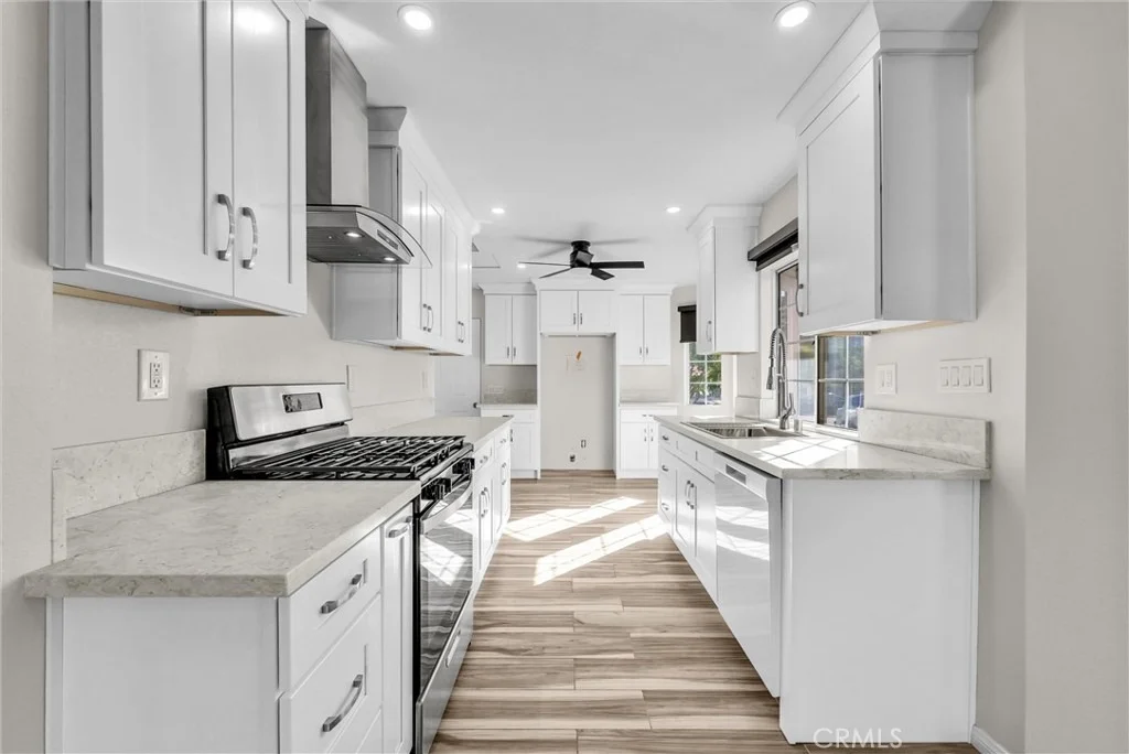 Photo of 3094 Oakview