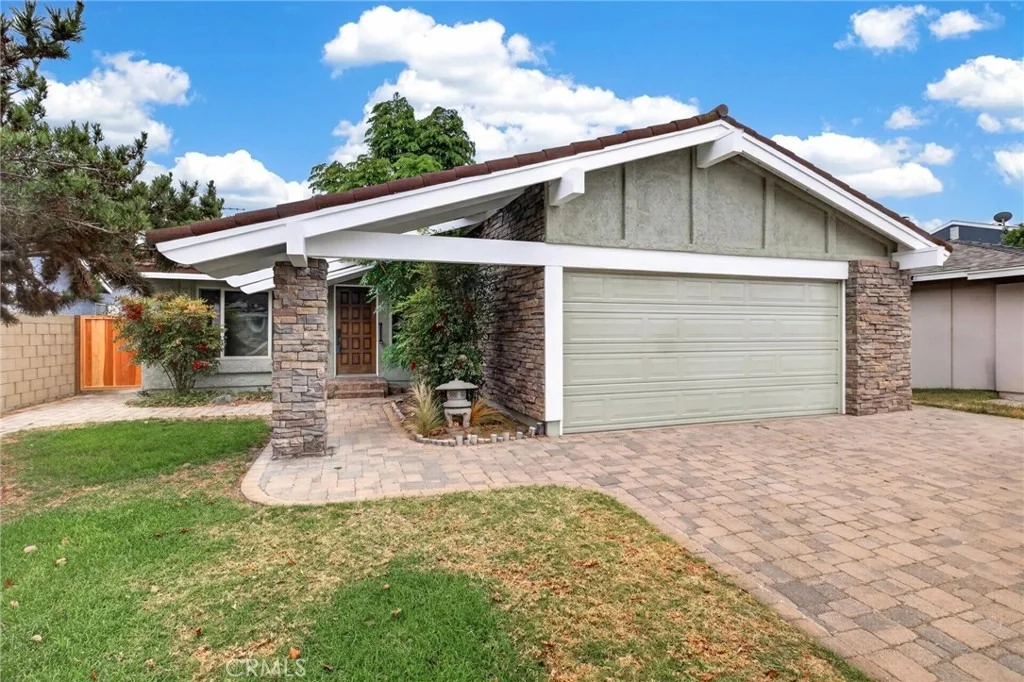 Photo of 23410 Sidlee Place