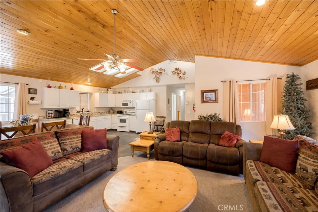 Photo of 42531 Cedar Avenue