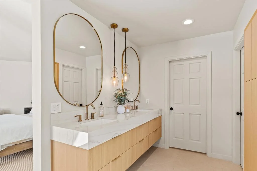 Photo of 45580 Williams Road