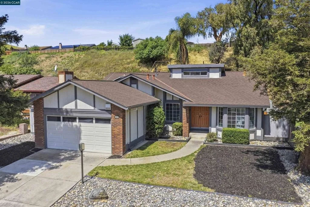 Photo of 2240 Concord Dr