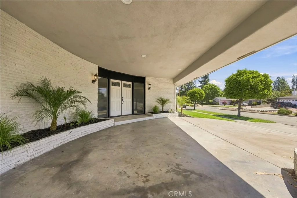 Photo of 3401 Broadmoor Boulevard