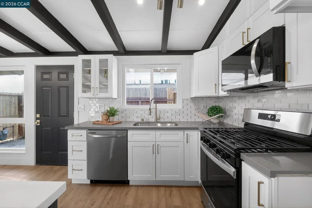 Photo of 27891 Ormond Ave