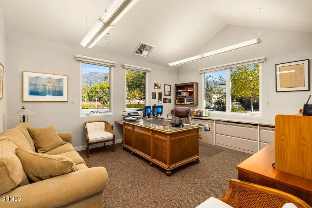 Photo of Unit G at 407 Bryant Circle