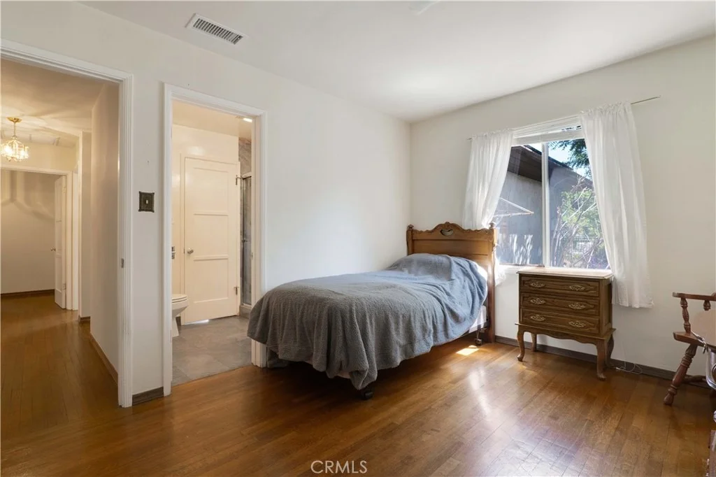 Photo of 6438 Orion Avenue
