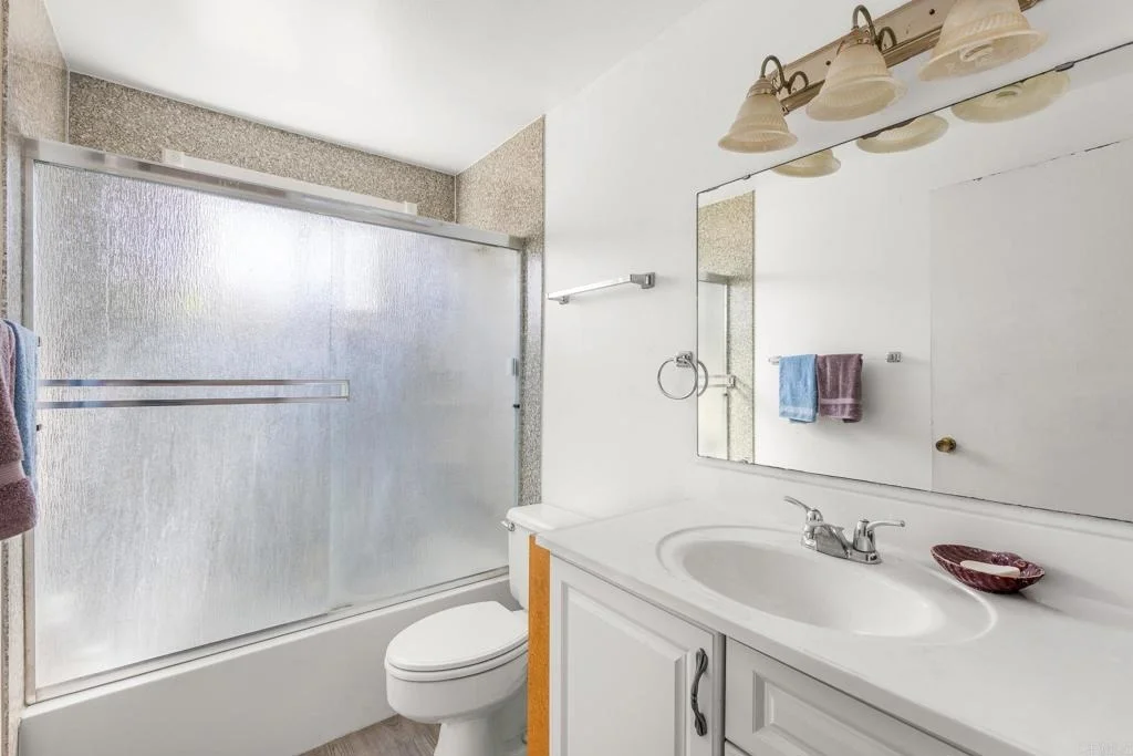 Photo of 643 Hillward St.