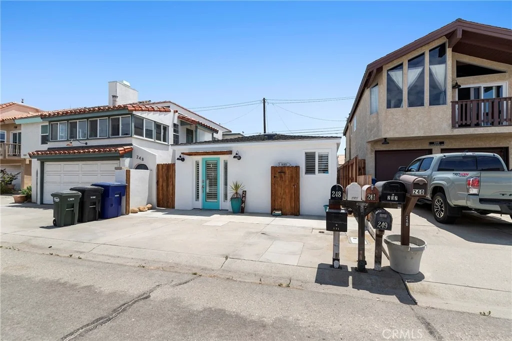 Photo of 244 Cahuenga Drive