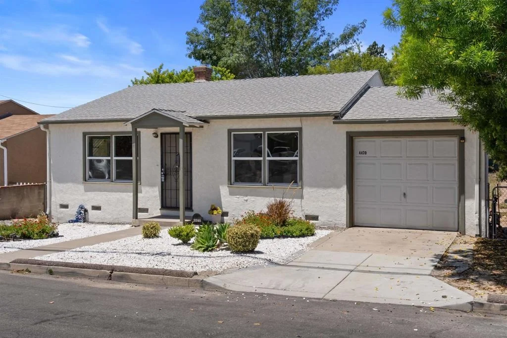 Photo of 4470 Olive Ave
