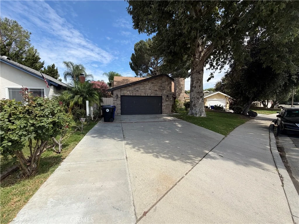 Photo of 23521 Via Chantilly