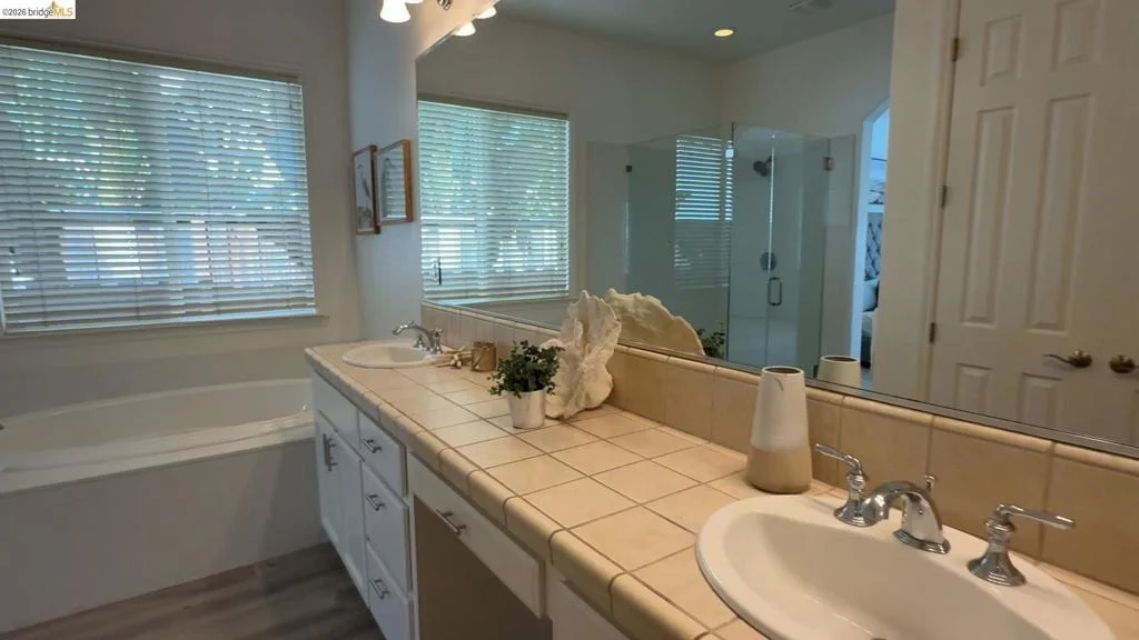 Photo of 5556 Arcadia Cir