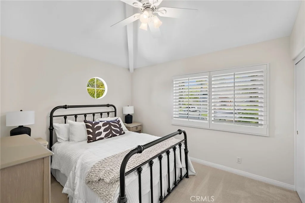 Photo of 2 Stoneridge