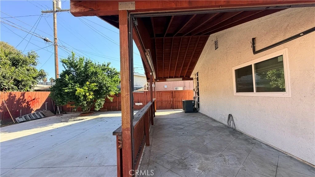 Photo of 5242 Linden Avenue