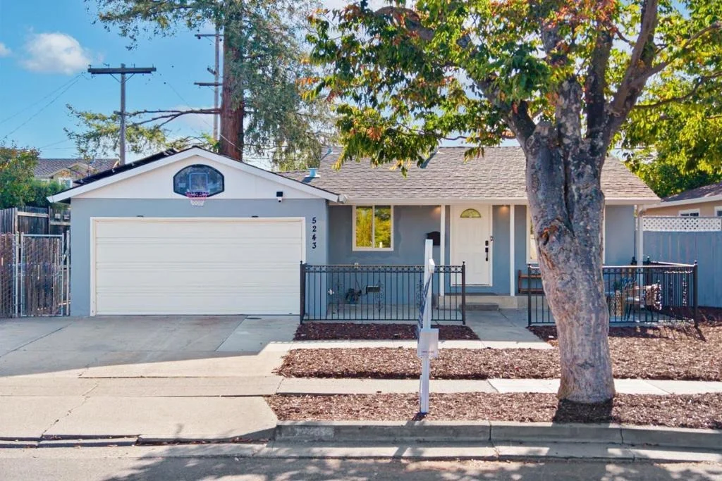 Photo of 5243 Amelia Drive