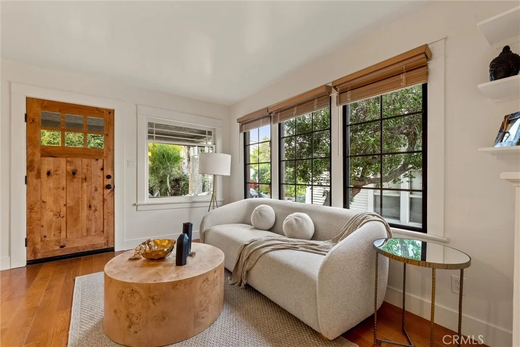 Photo of 6072 Delphi