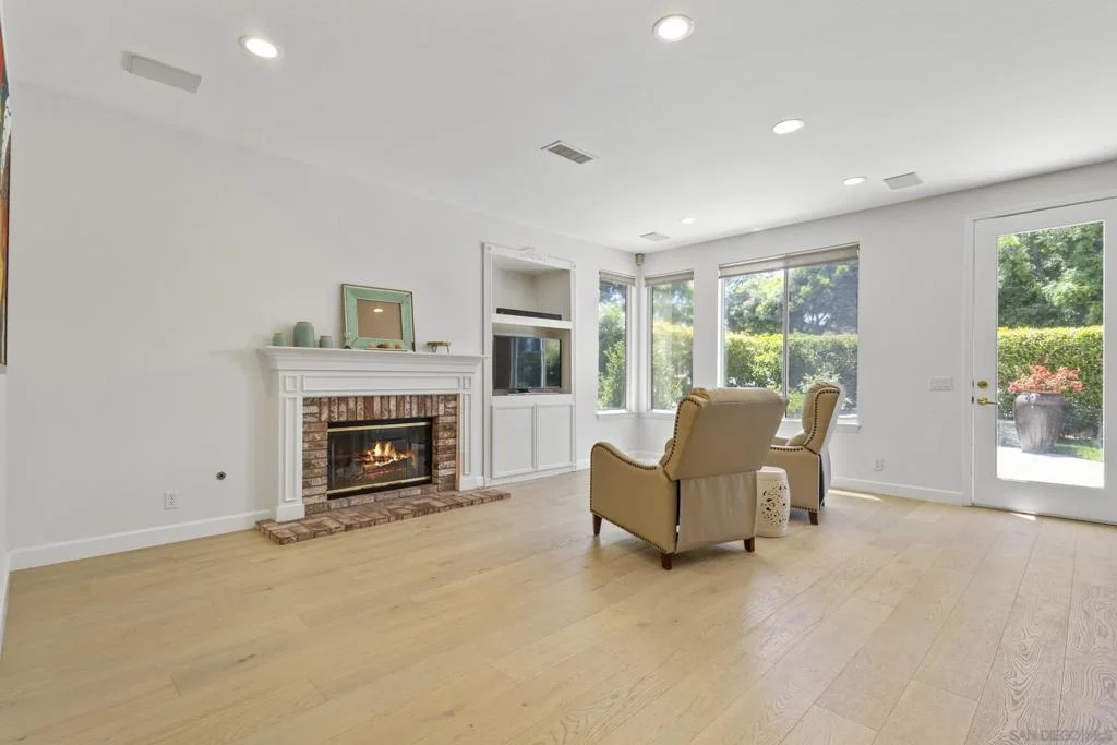Photo of 973 Whimbrel Ct