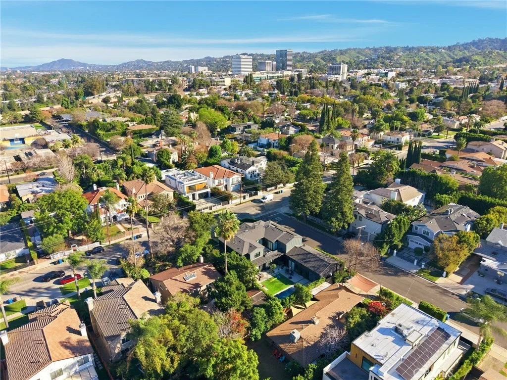 Photo of 4963 Haskell