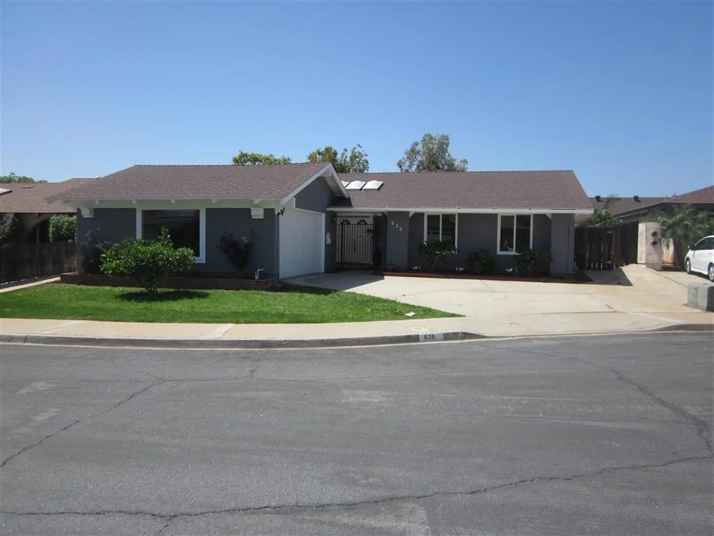 Photo of 638 MAHOGANY DR