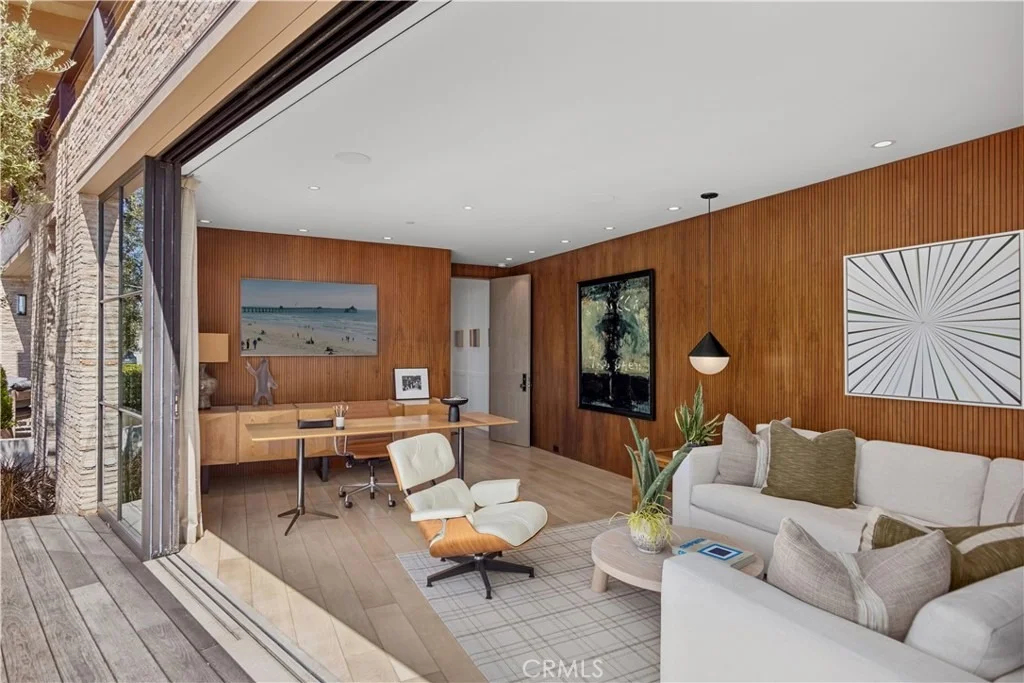 Photo of 2804 Ocean