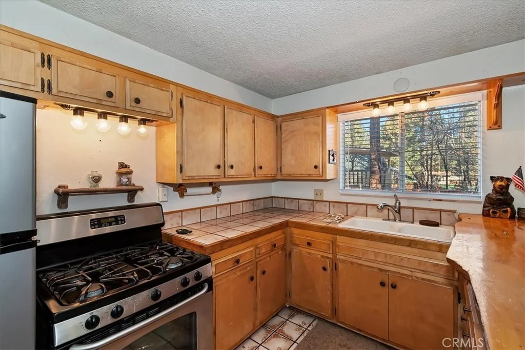 Photo of 676 Pine Lane