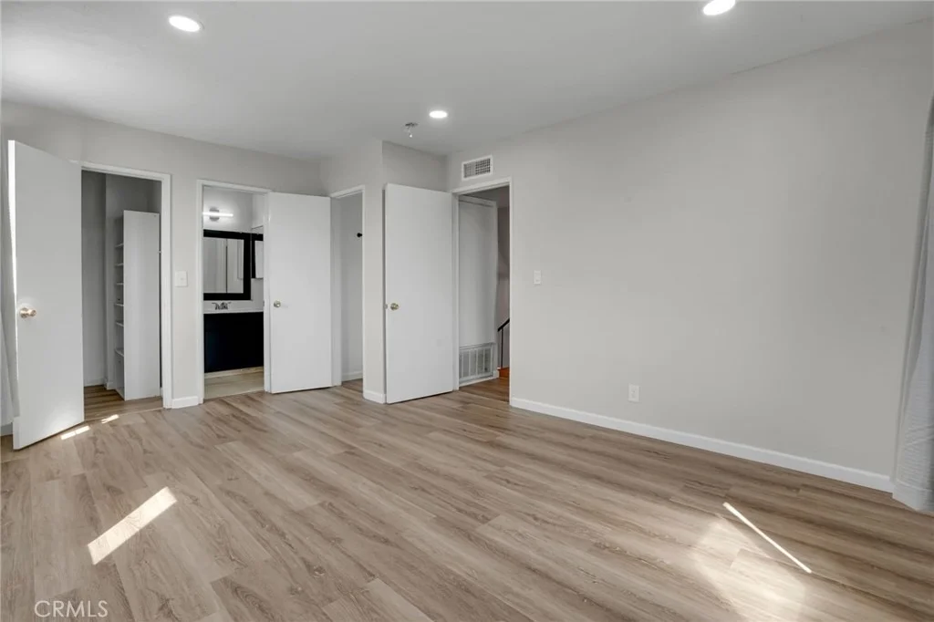 Photo of 237 Orleans