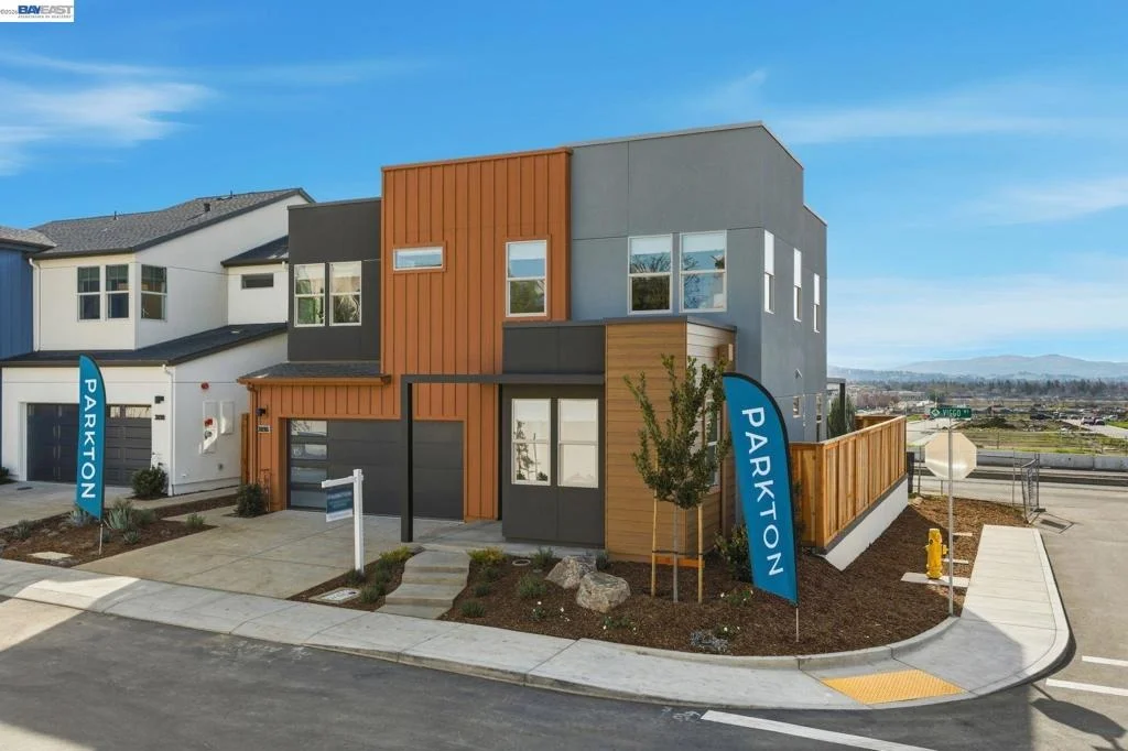 Photo of 3976 Viggo Way