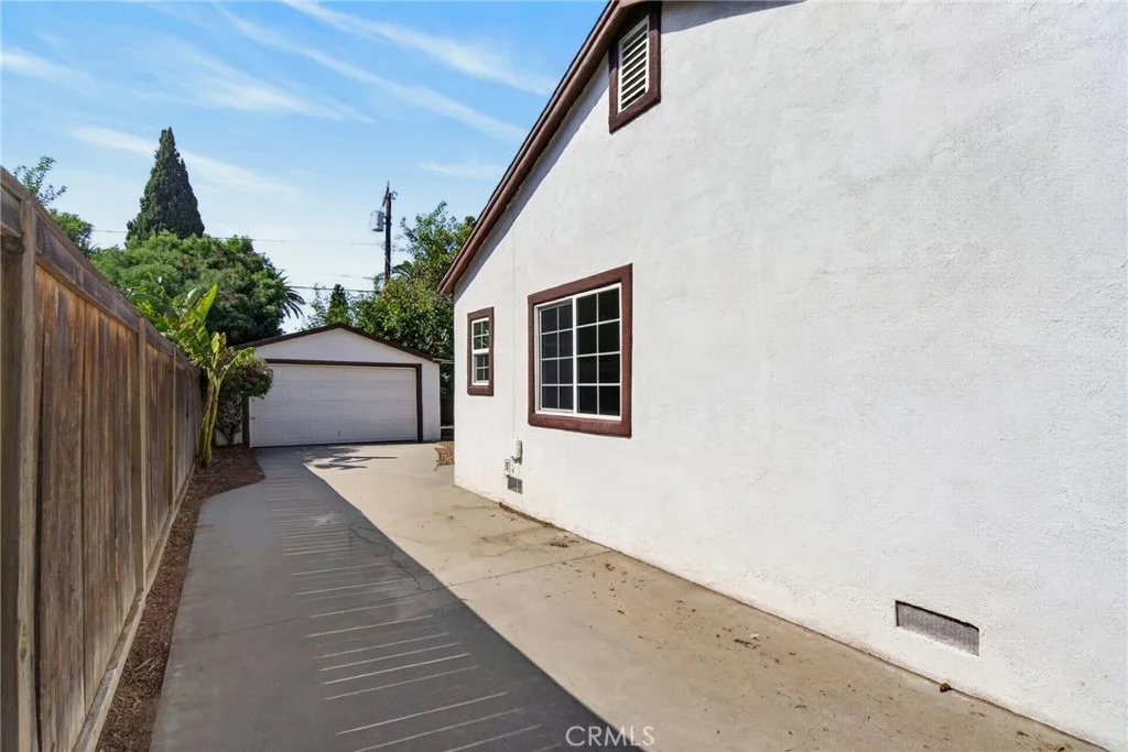 Photo of 4330 Oakwood Place