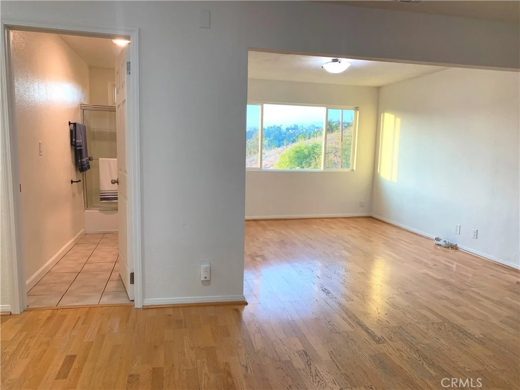 Photo of 4053 Barrett Road
