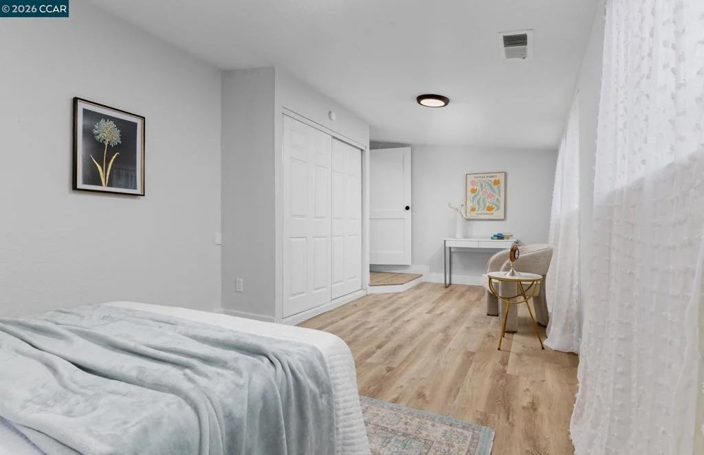 Photo of 103 Cataline Ave