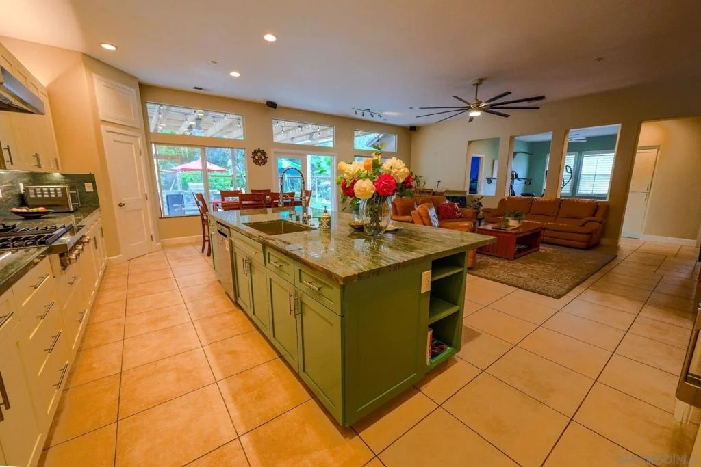 Photo of 2889 Camden Dr