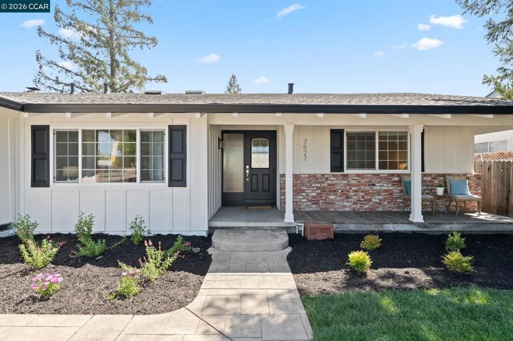 Photo of 7527 Blue Fox Way