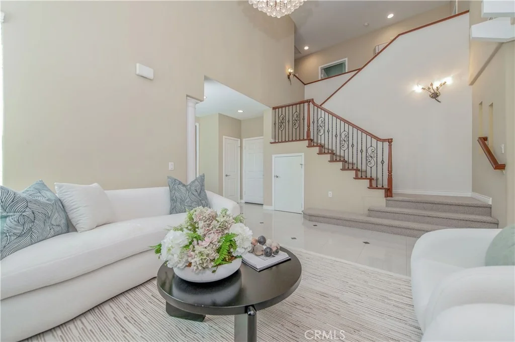 Photo of 2563 Mountain Ave
