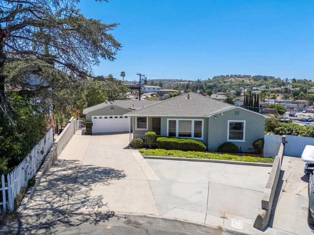 Photo of 4235 Francis Way