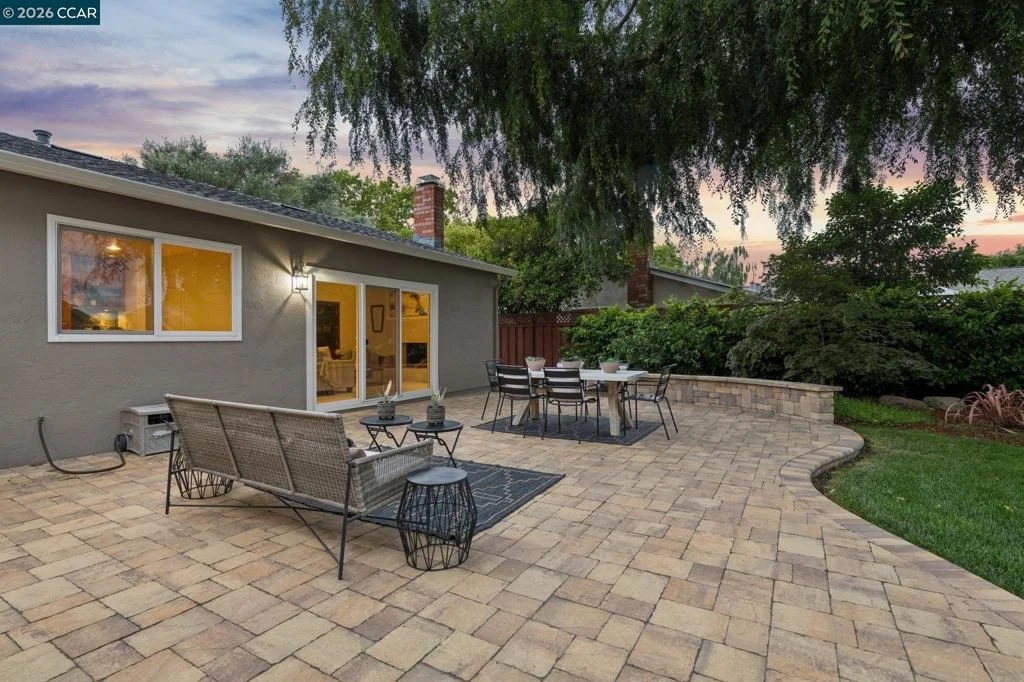 Photo of 1544 Saint Helena Drive